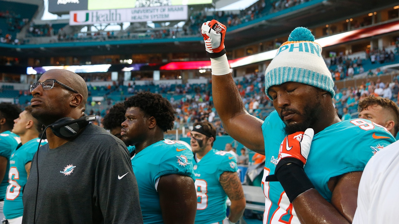 Photo of Miami Dolphins defensive end, Robert Quinn