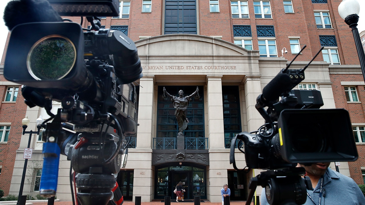 Photo of cameras outside the courtroom of the Manafort Trial
