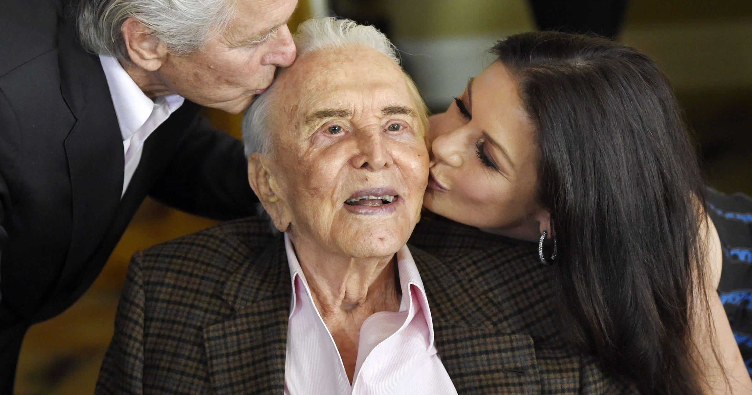 Photo of Kirk Douglas and Catherine Zeta-Jones