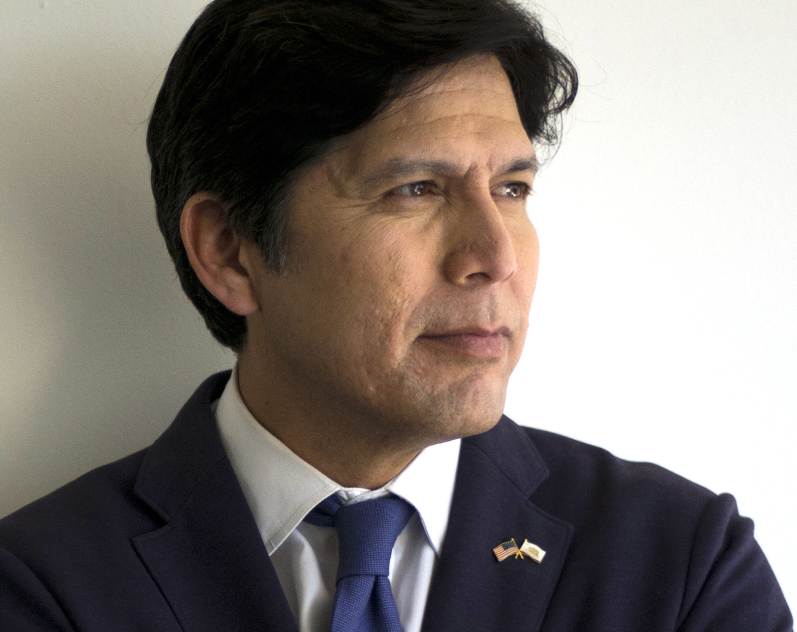 Portrait of U.S. Senate candidate Kevin de Leon