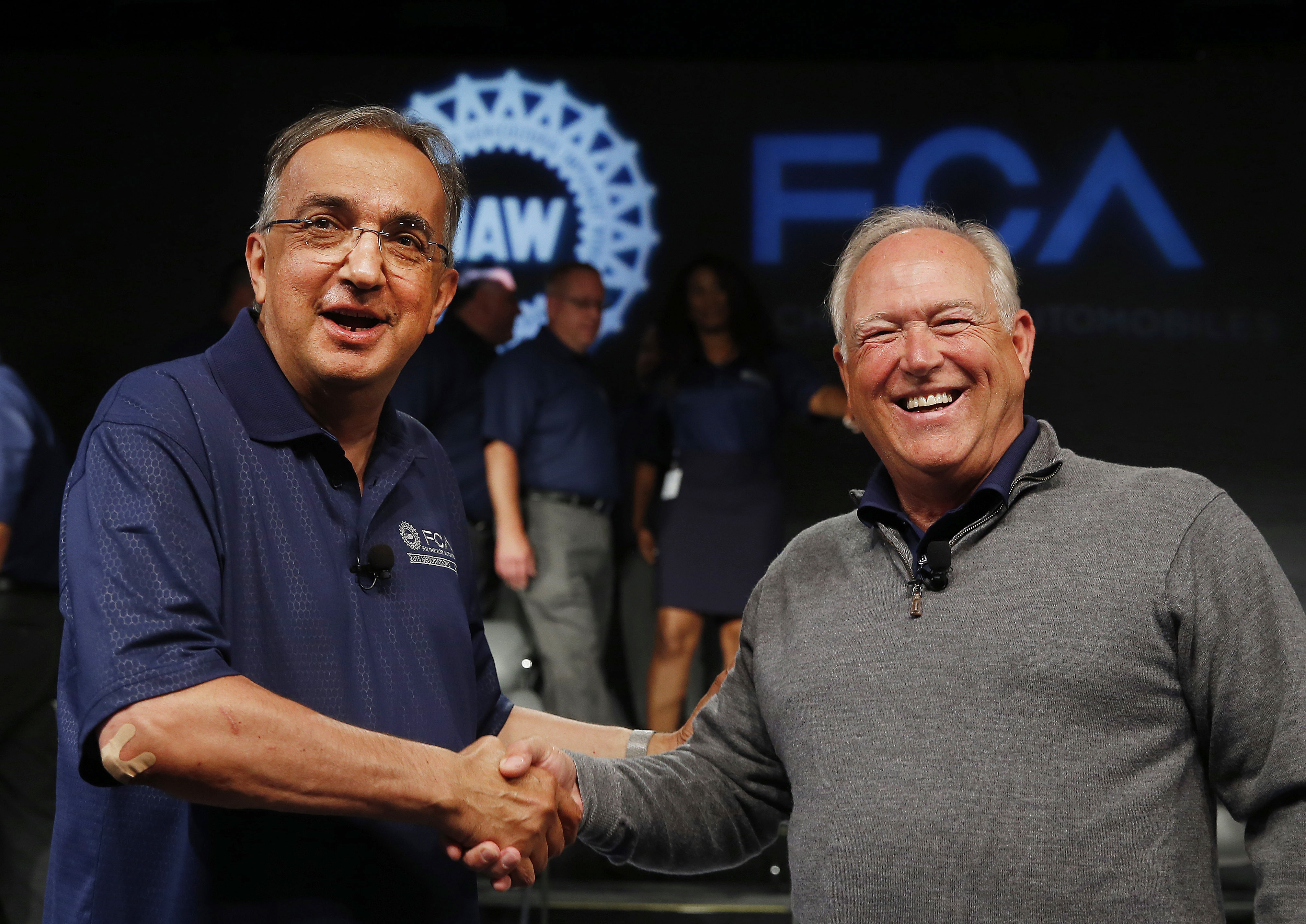 Photo of Sergio Marchionne and United Auto Workers President Dennis Williams 