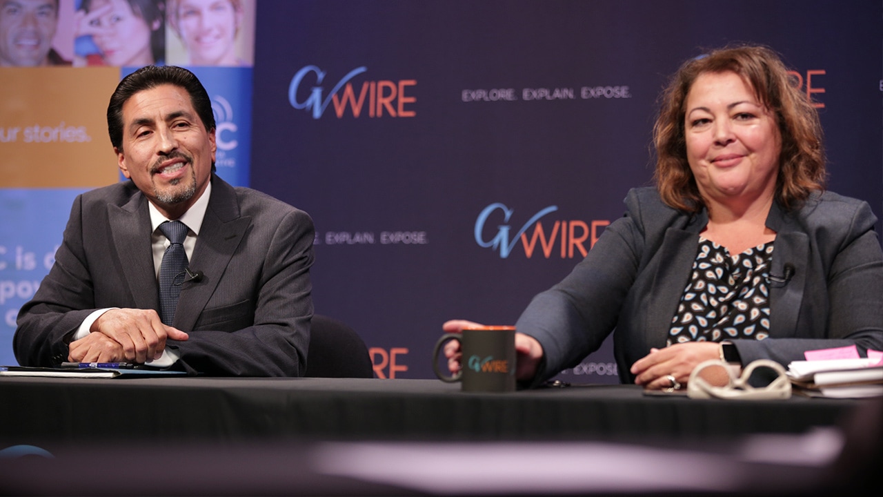 Photo of incumbent Christopher De La Cerda and challenger Veva Islas