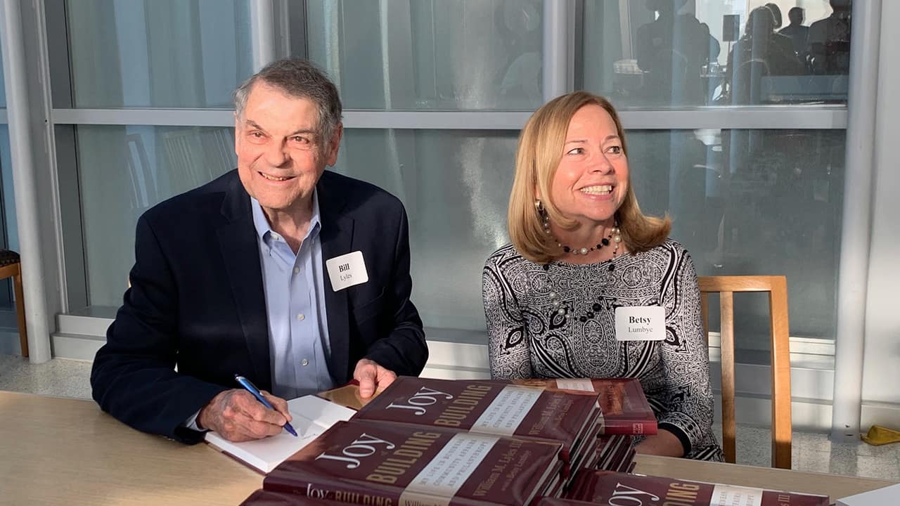 Photo of Bill Lyles and Betsy Lumbye