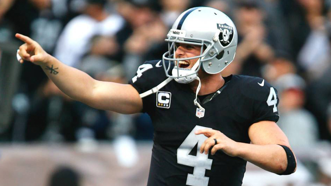 Photo of Oakland Raiders Quarterback Derek Carr