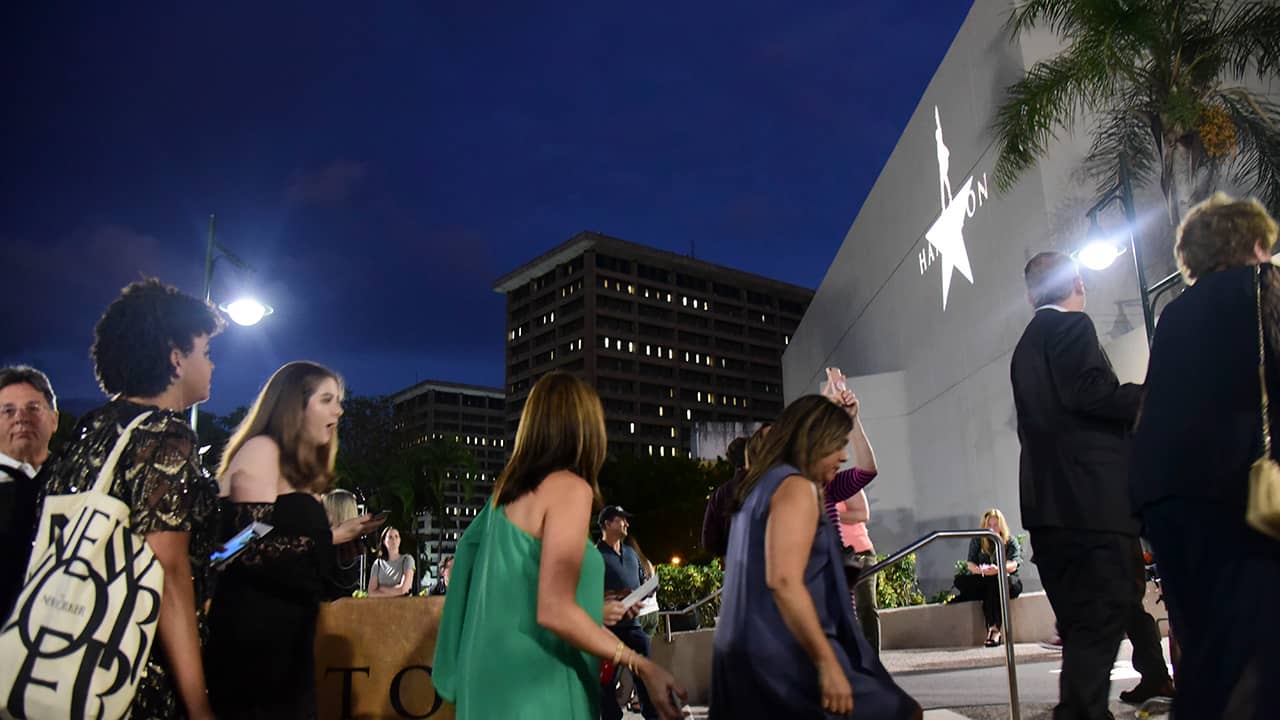 Photo of theater-goers lining up for the premiere of "Hamilton" in Puerto Rico.
