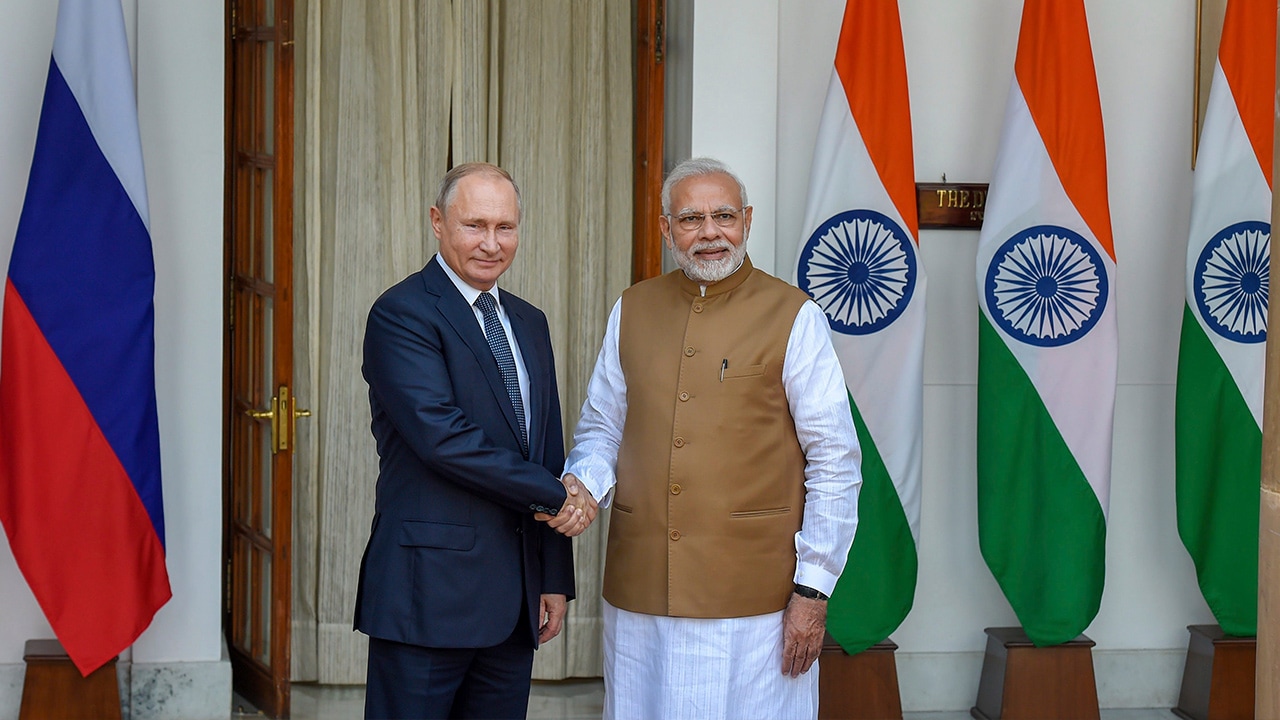 Photo of Prime Minister Narendra Modi and Russian President Vladimir Putin