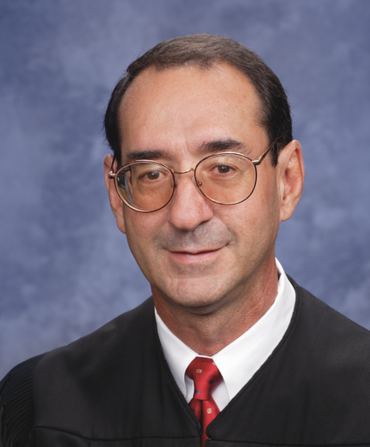 Portrait Judge Roger Benitez