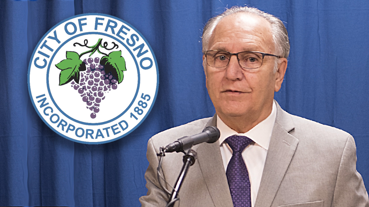 Lee Brand w Fresno Seal