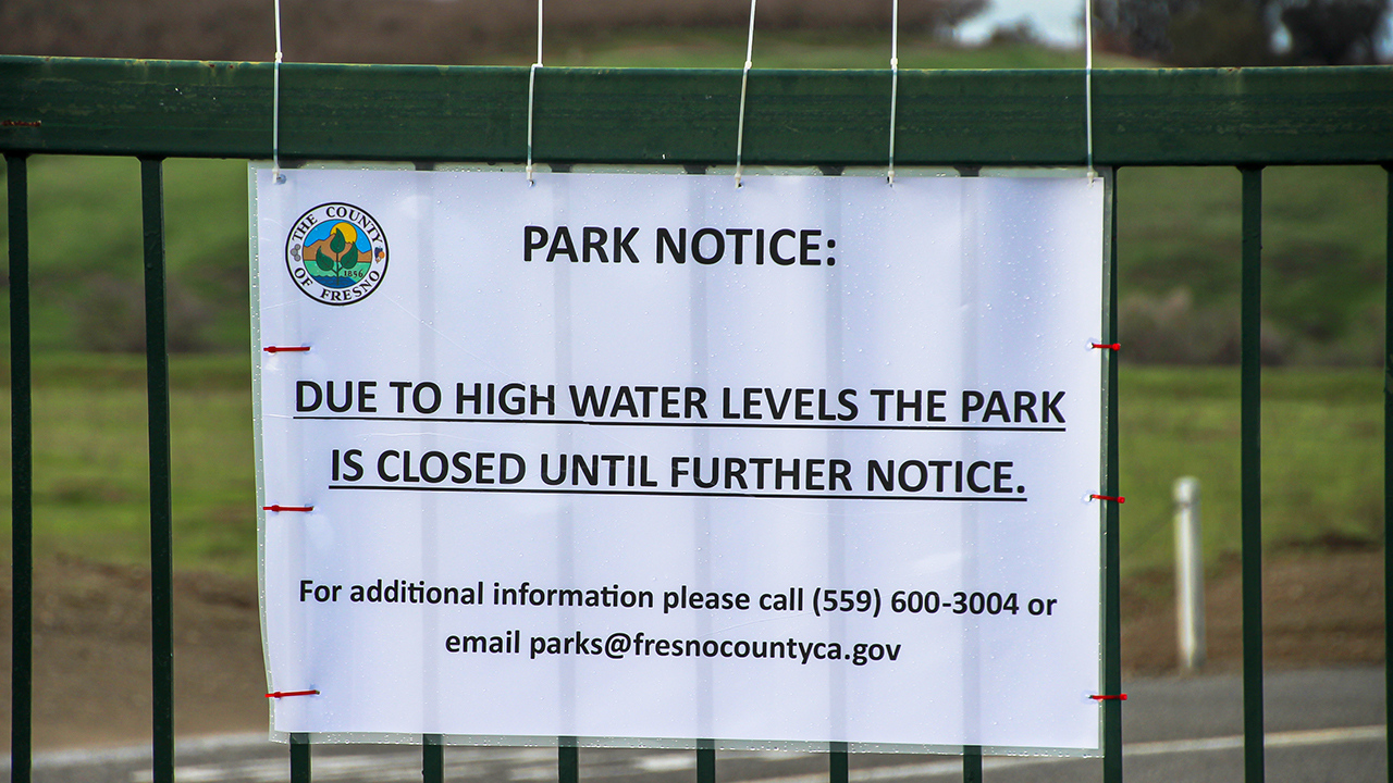 Lost Lake Closure Sign