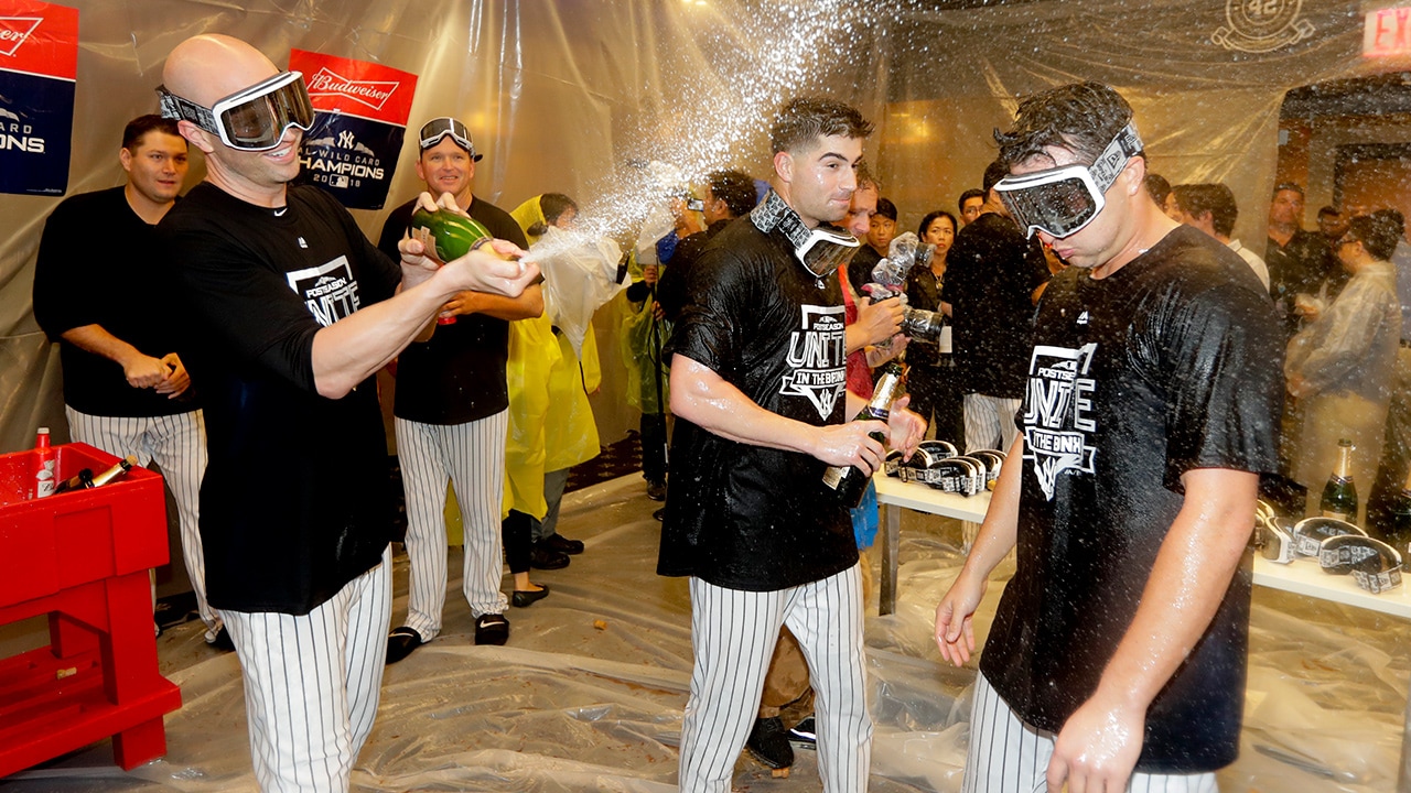 Photo of New York Yankees celebrating a win