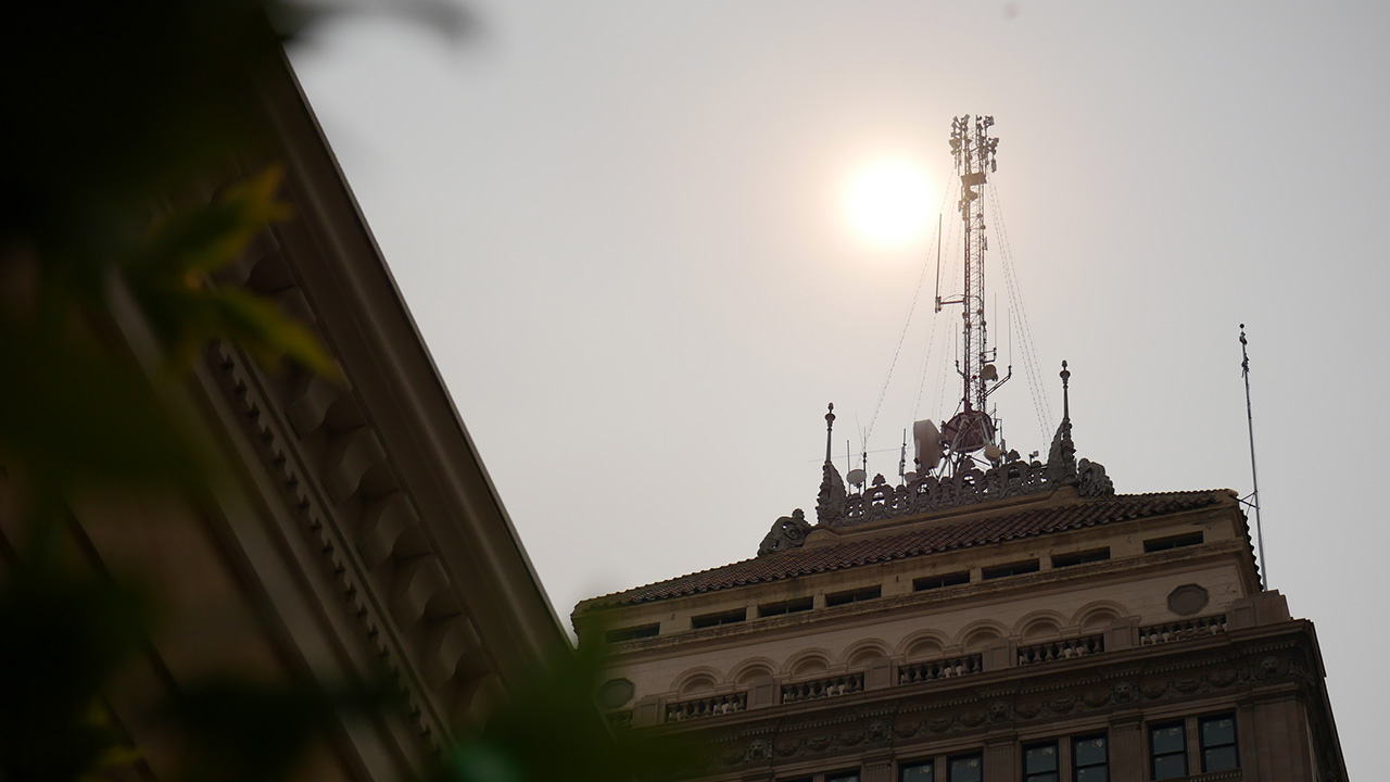 A photo of smoke from California wildfires covering the downtown Fresno skyline on Thursday, Aug. 20, 2020. (GV Wire/Jahz Tello)