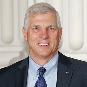 Portrait of state Sen. Tom Umberg
