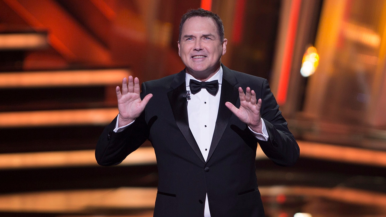 Photo of Norm Macdonald in 2016