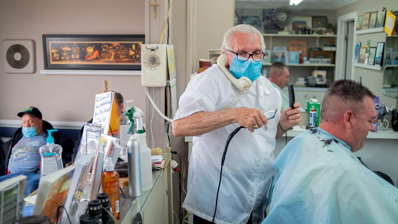 Photo of a barber in Michigan