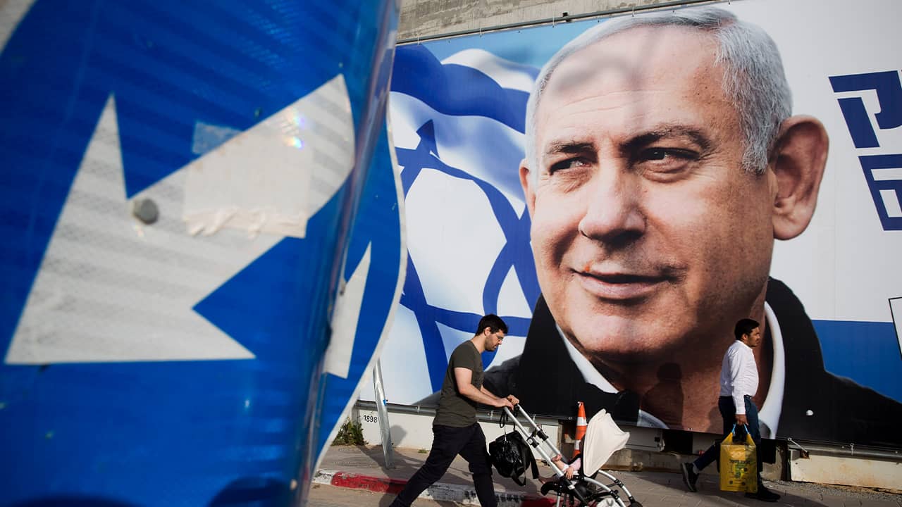 Photo of Benjamin Netanyahu mural