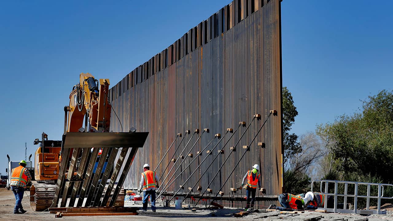 Photo of border construction in Yuma 