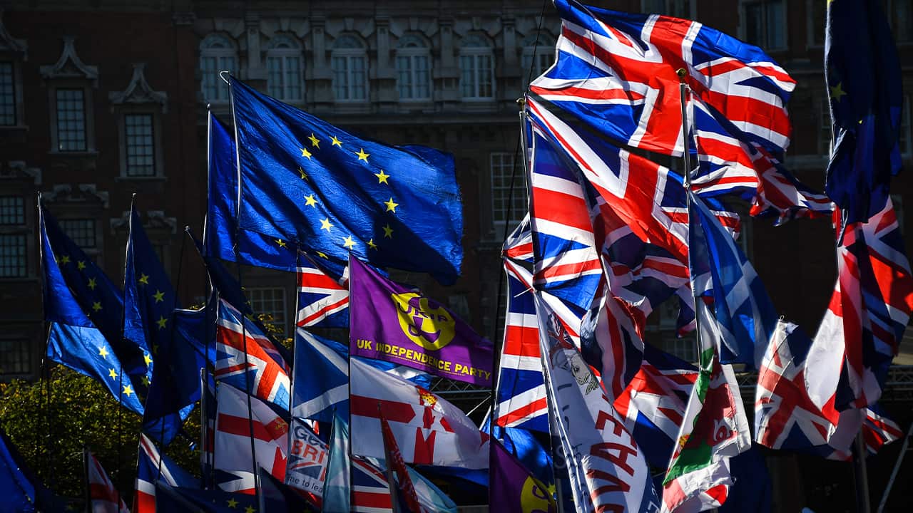 Photo of EU and Union flags
