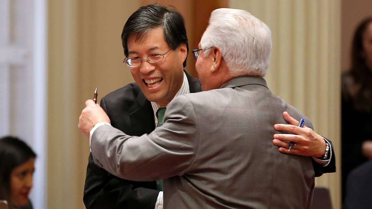 Photo of Sen. Richard Pan and Sen. Bob Archuleta