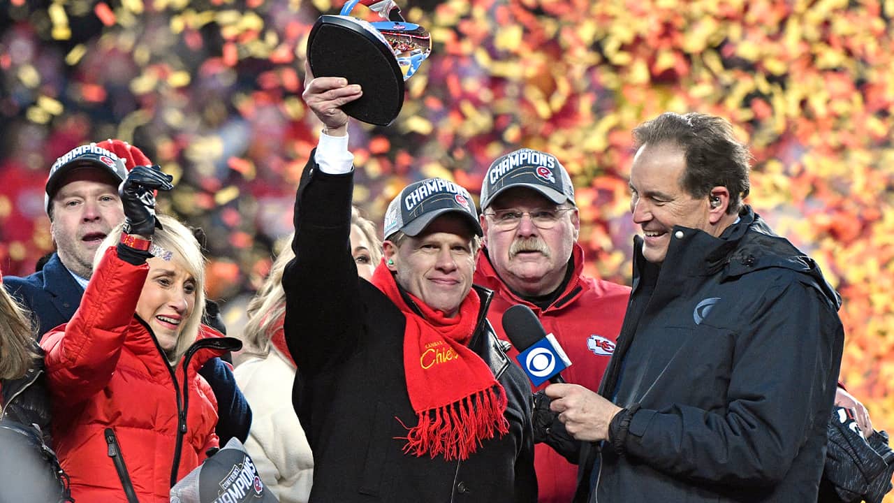 Photo of Norma Hunt, left, and her son Clark Hunt, center, owners of the Kansas City Chiefs, and Kansas City Chiefs head coach Andy Reid, second right