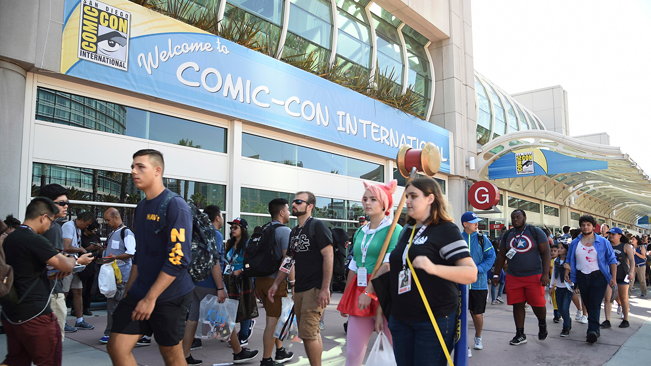 Photo of crown entering Comic-Con in San Diego
