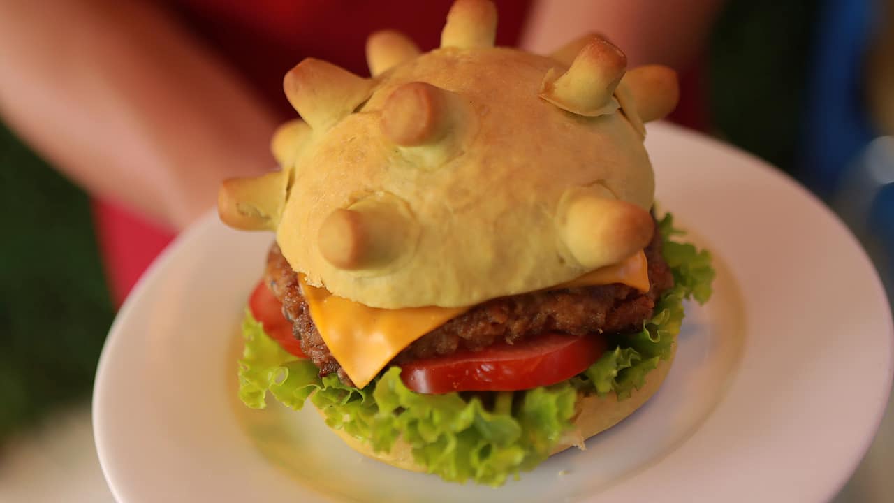 Photo of a "Corona burger" in Hanoi 