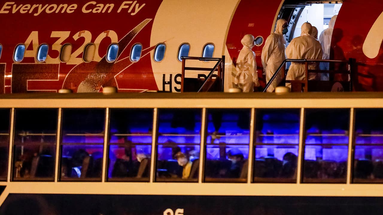 Photo of nationals returning from Wuhan at an airport in Thailand 
