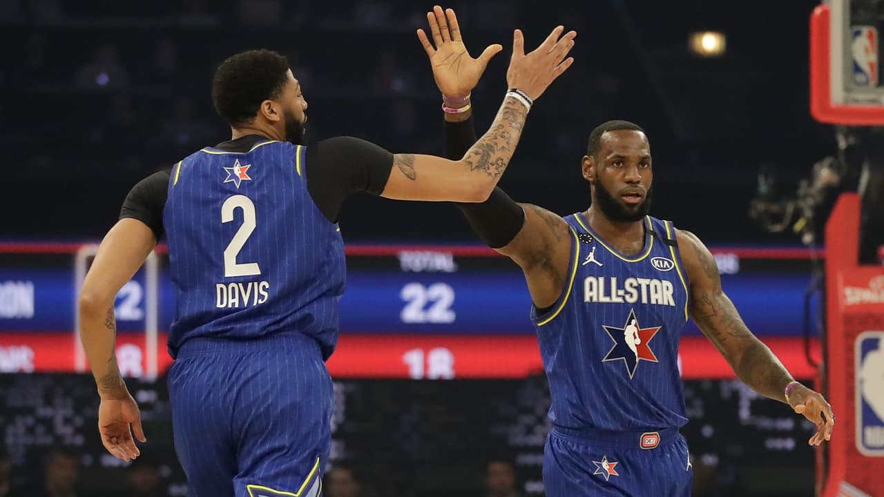 Photo of Anthony Davis and LeBron James 