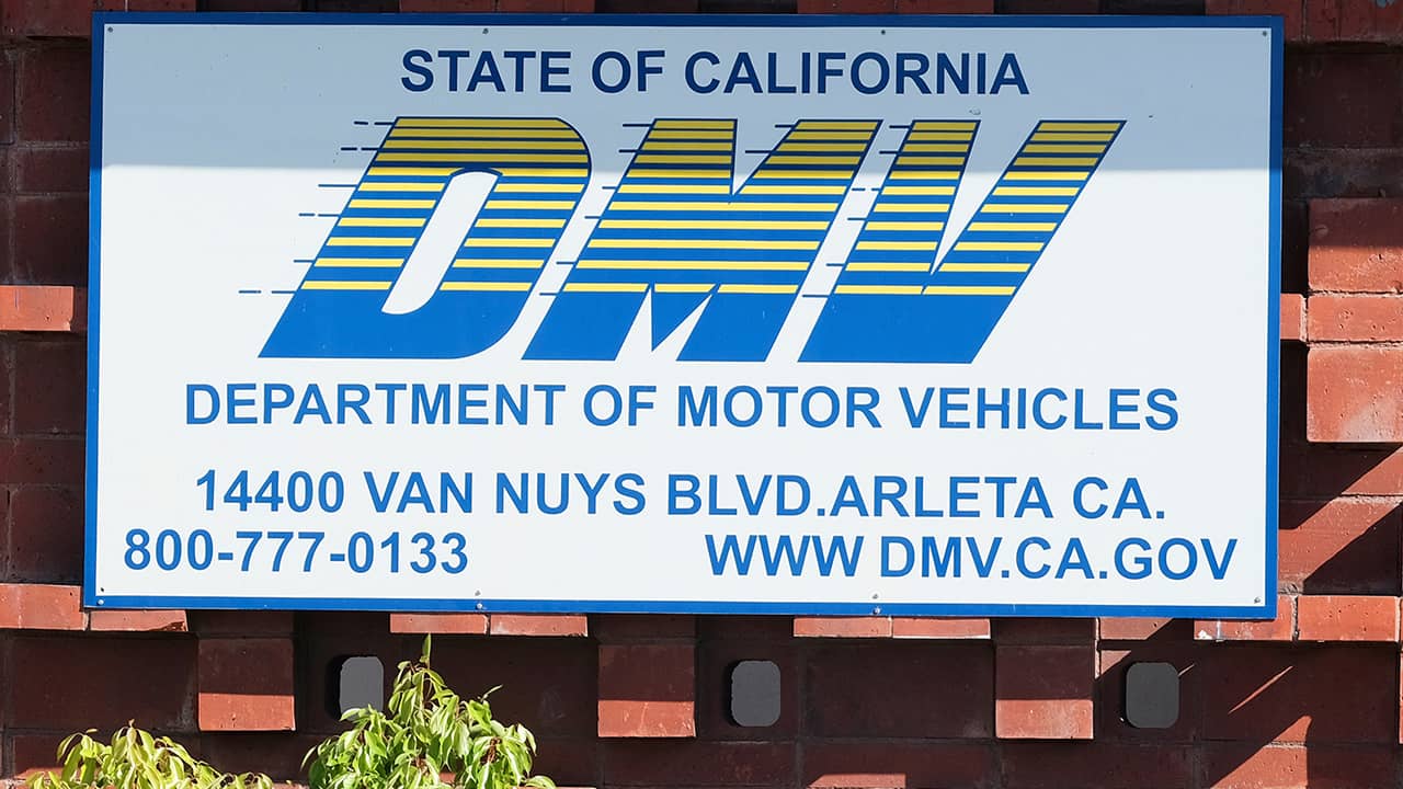 Photo of DMV sign