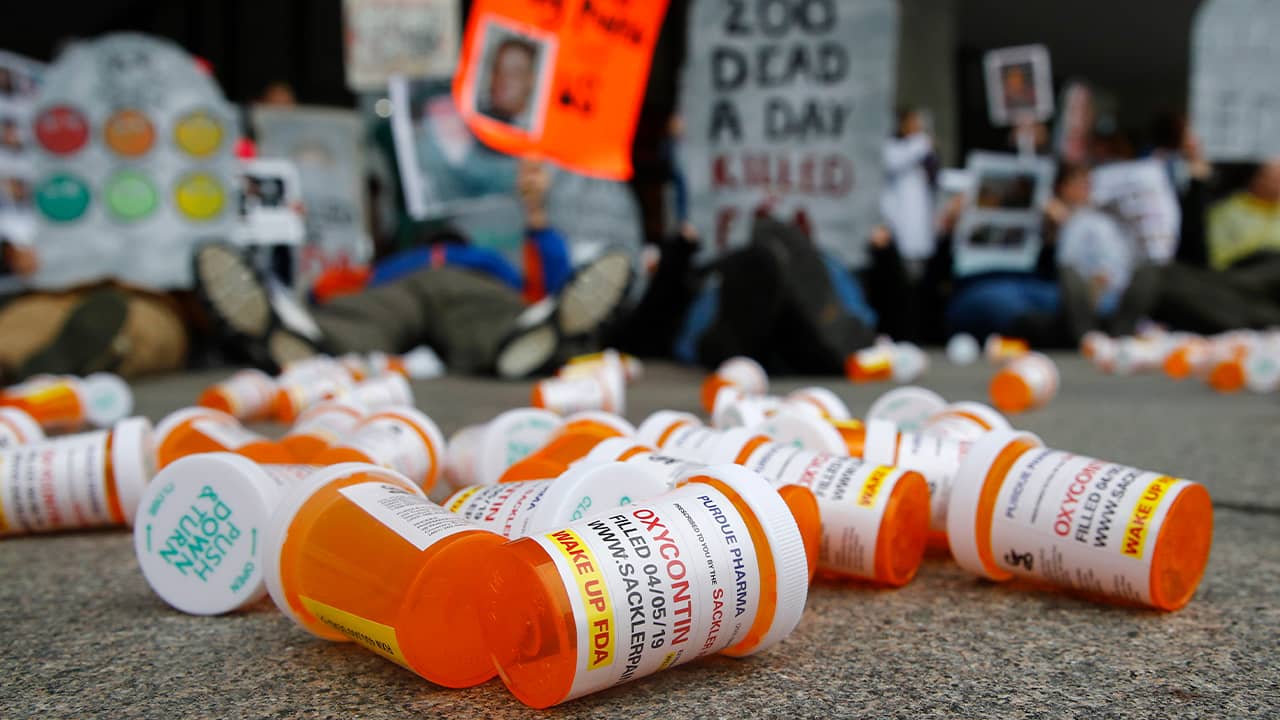 Photo of OxyContin pill bottles