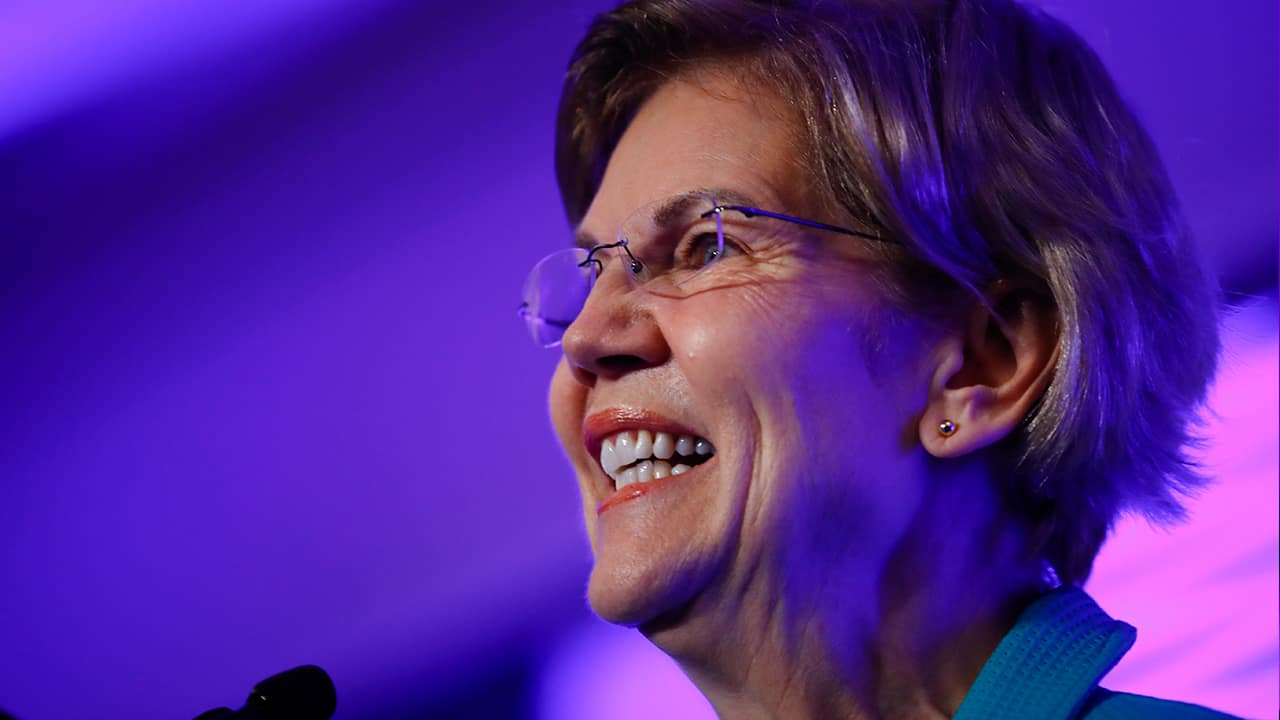 Photo of Sen. Elizabeth Warren 