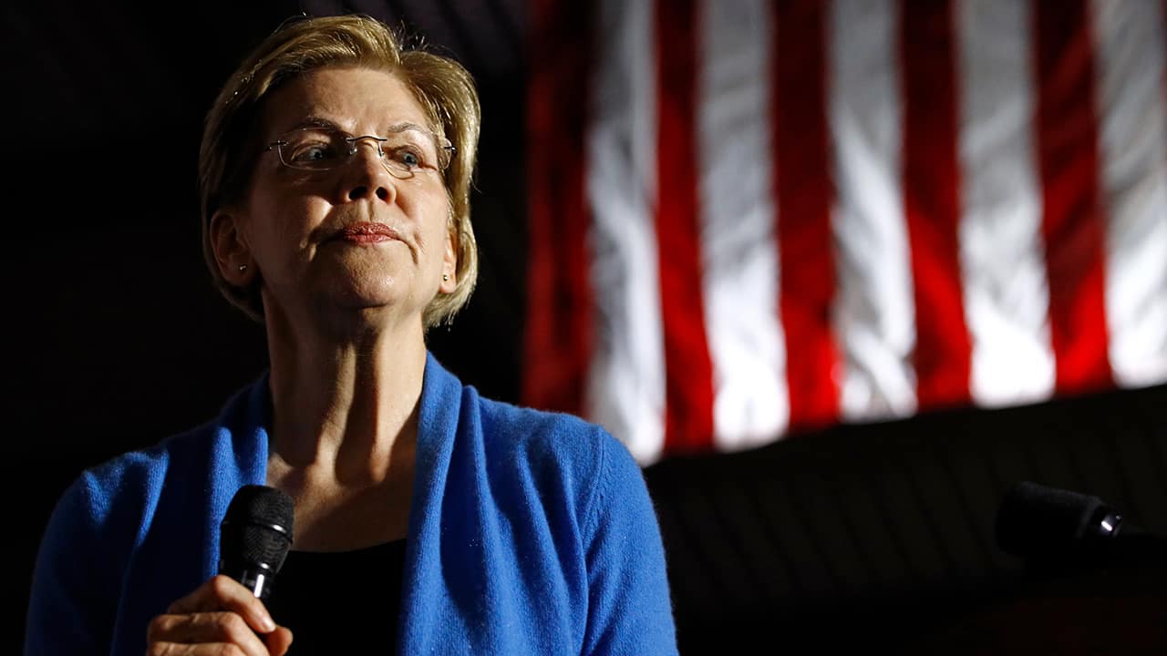 Photo of Elizabeth Warren