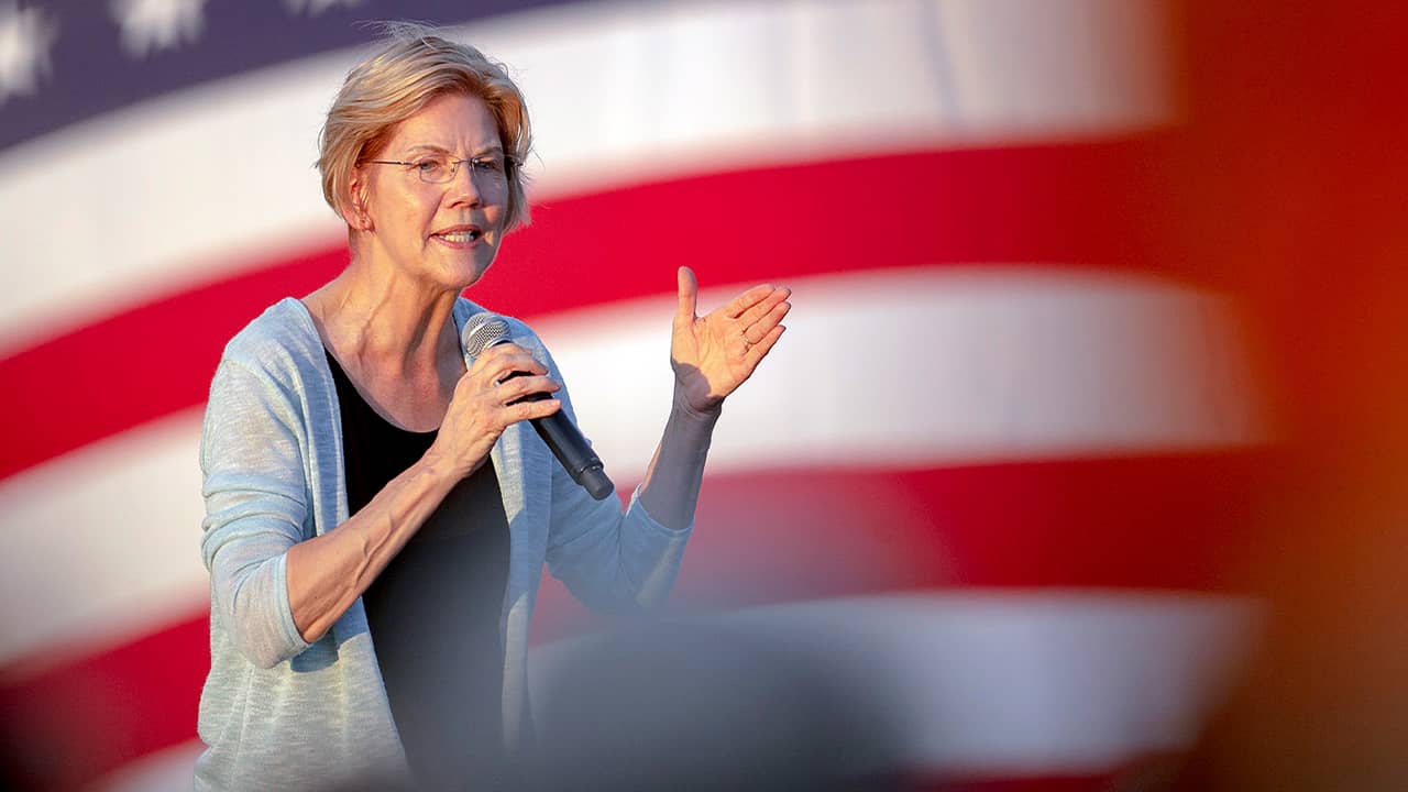 Photo of Elizabeth Warren 