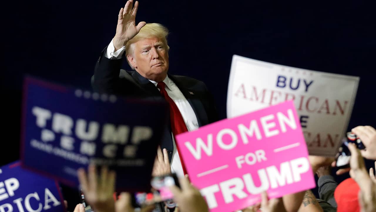 Photo of President Donald Trump at a rally in Tennessee