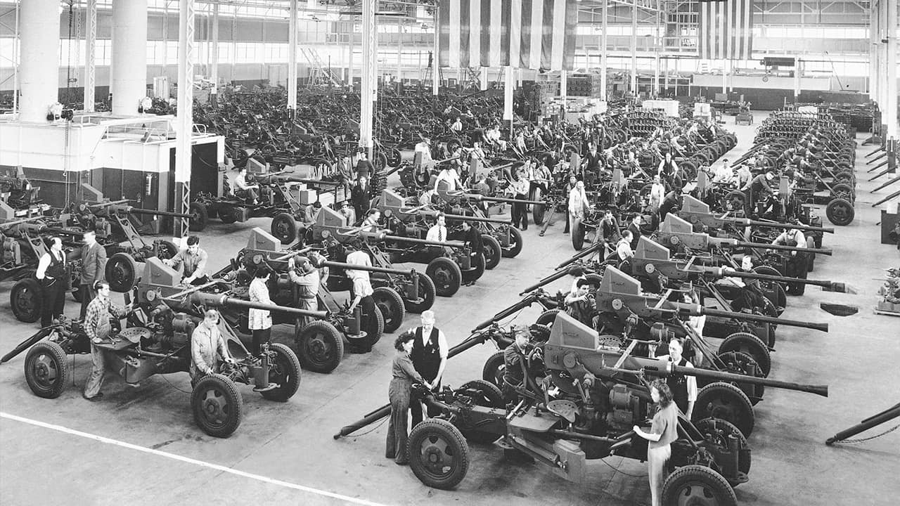 Photo of Bofors guns lined up in 1944