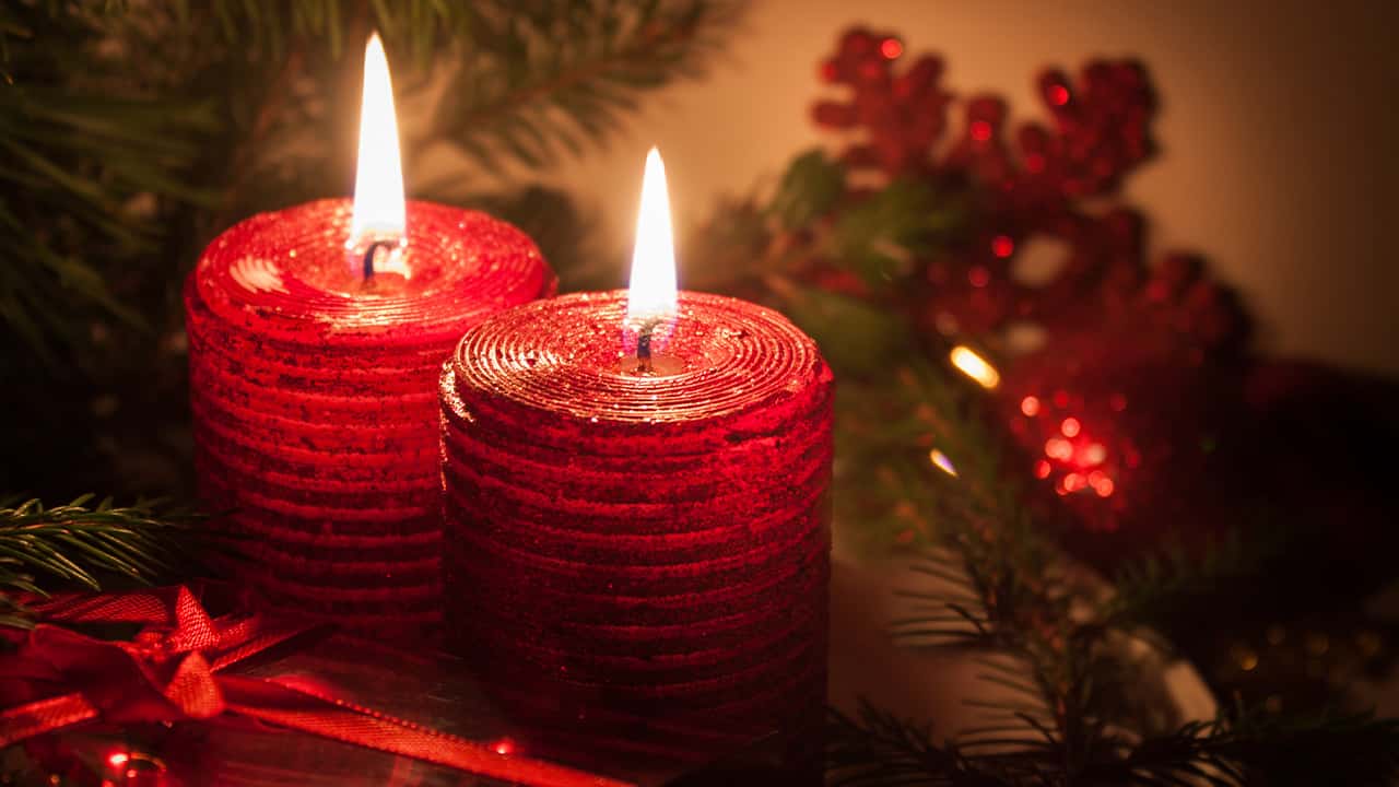 photo of holiday candles