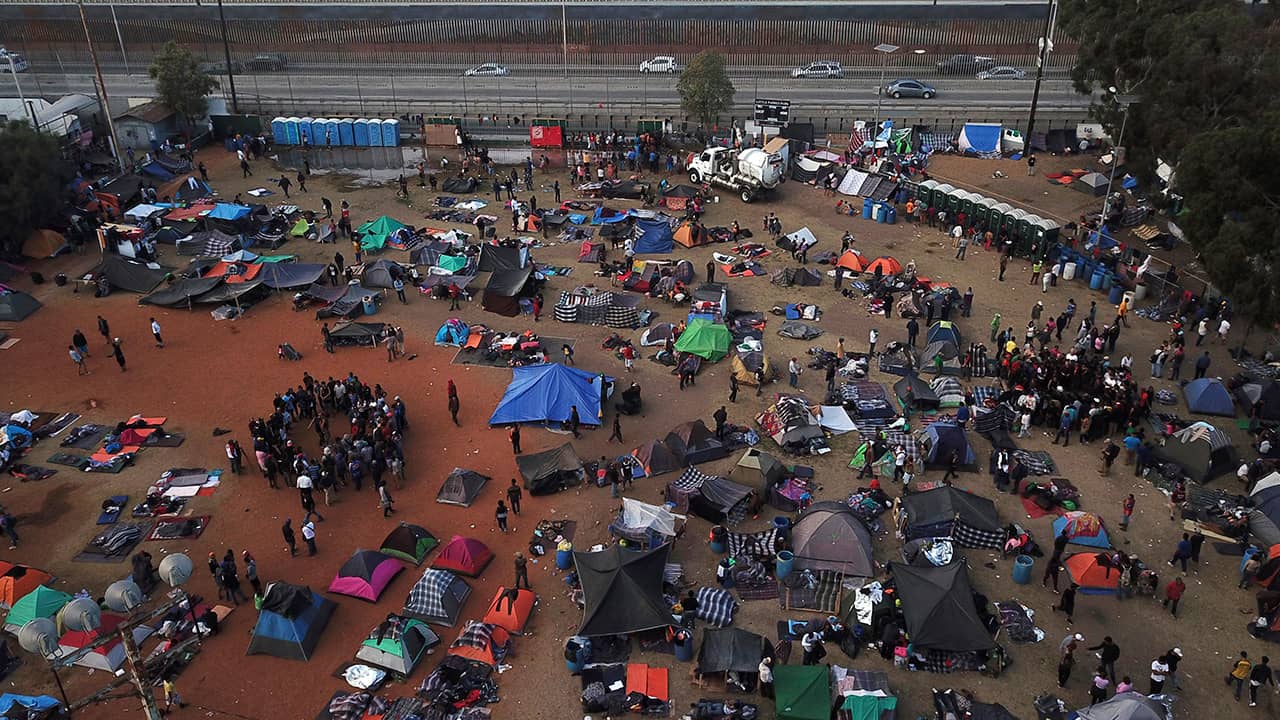 Photo of migrant caravans at a temporary shelter in Tijuana, Mexico