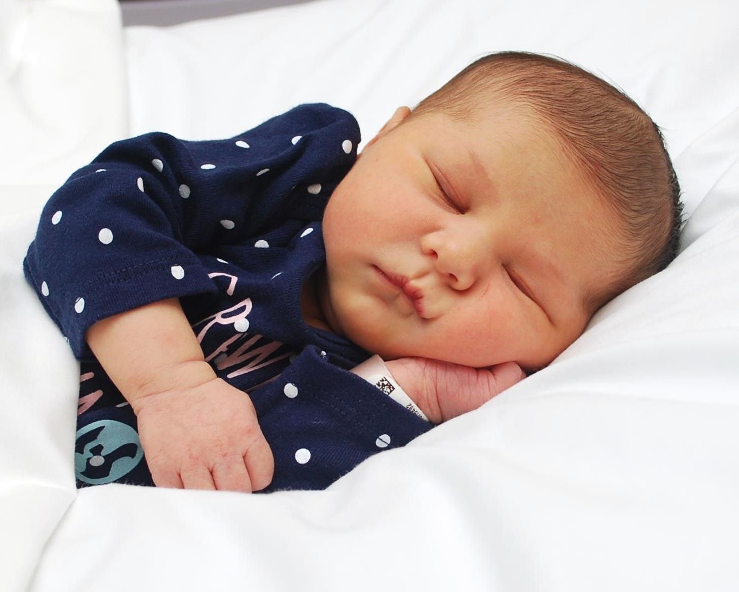 Photo of Wilhemina Rose Janz sleeping