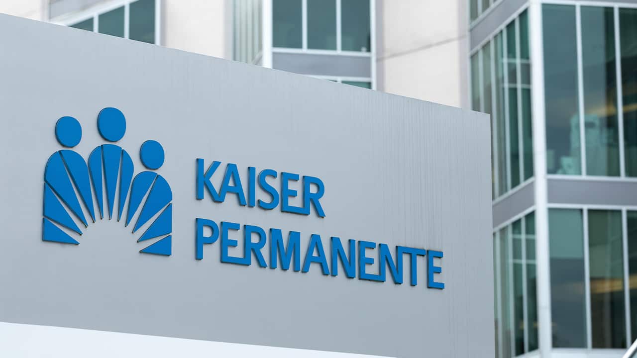 Photo of exterior of Kaiser Permanente Seattle
