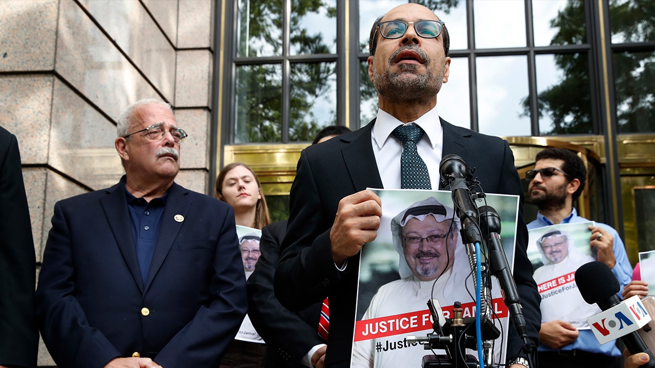 Photo of Nihad Awad during a news conference with Rep. Gerry Connolly, D-Va.