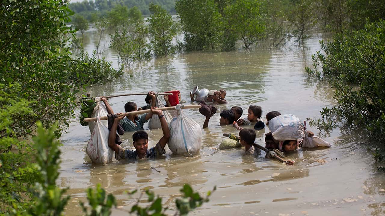 Photo of a Rohingya family 