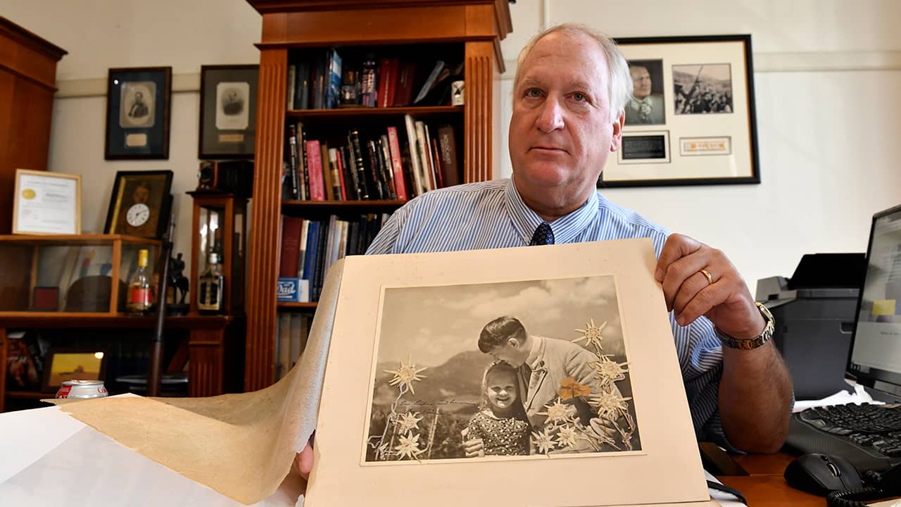 Photo of Basil "Bill" Panagopulos, president of Alexander Historical Auctions