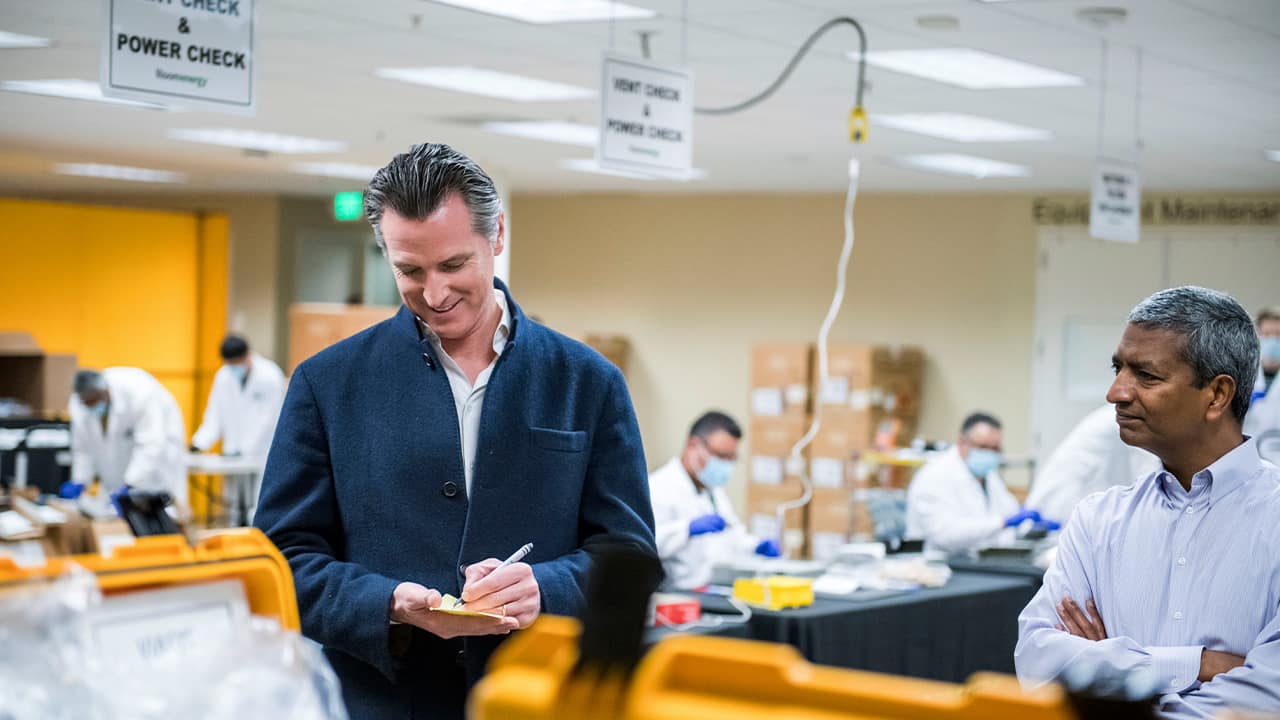 Photo of Gov. Gavin Newsom at Bloom Energy