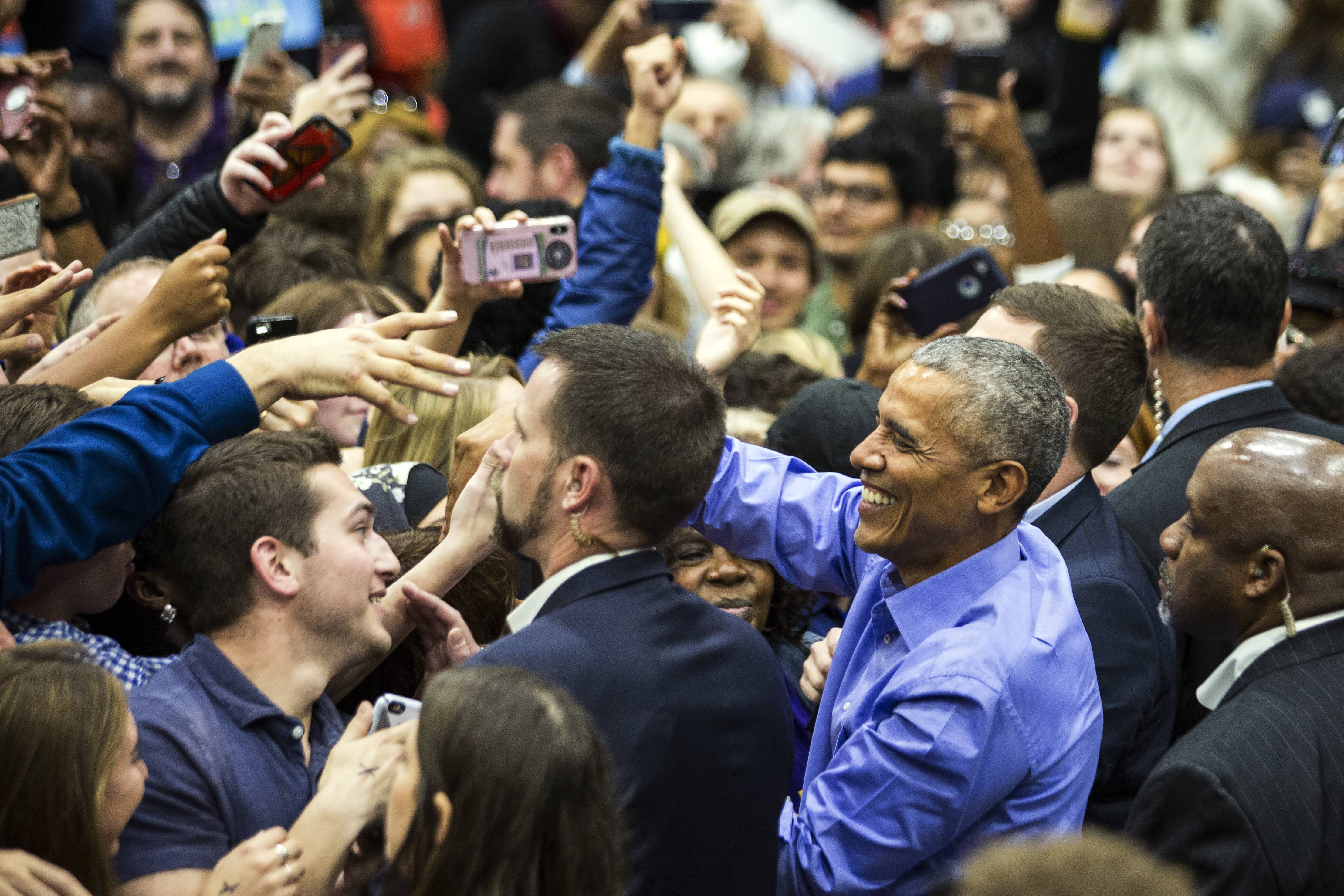 Photo of Barack Obama at a rally in Chicago