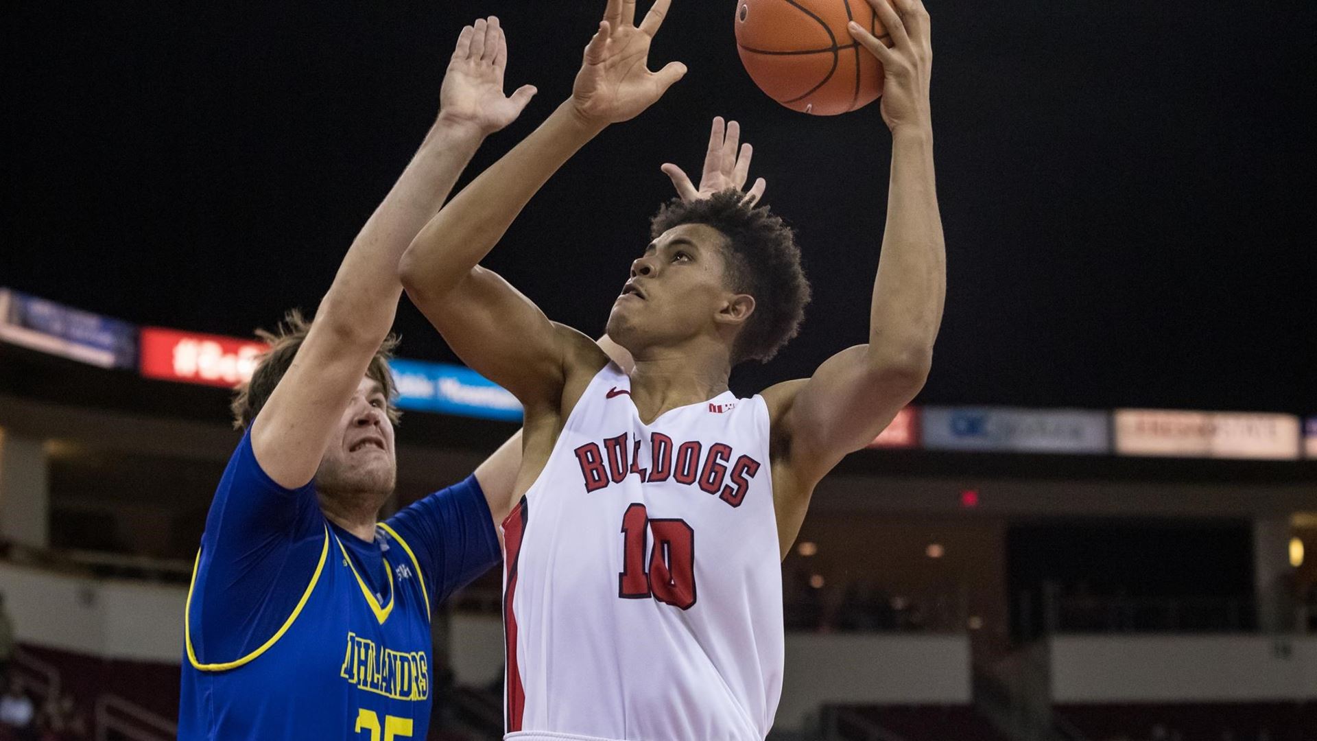 Photo of Fresno State forward Orlando Robinson
