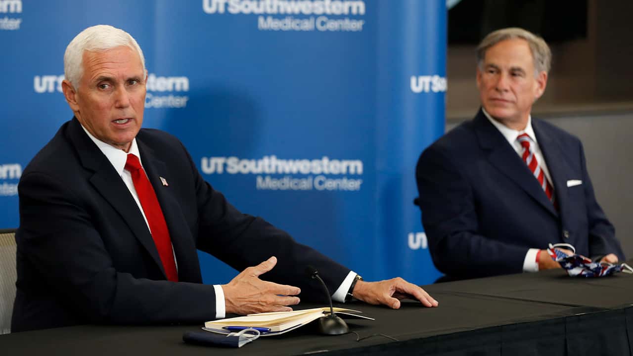 Photo of VP Mike Pence and Texas Gov. Greg Abbott