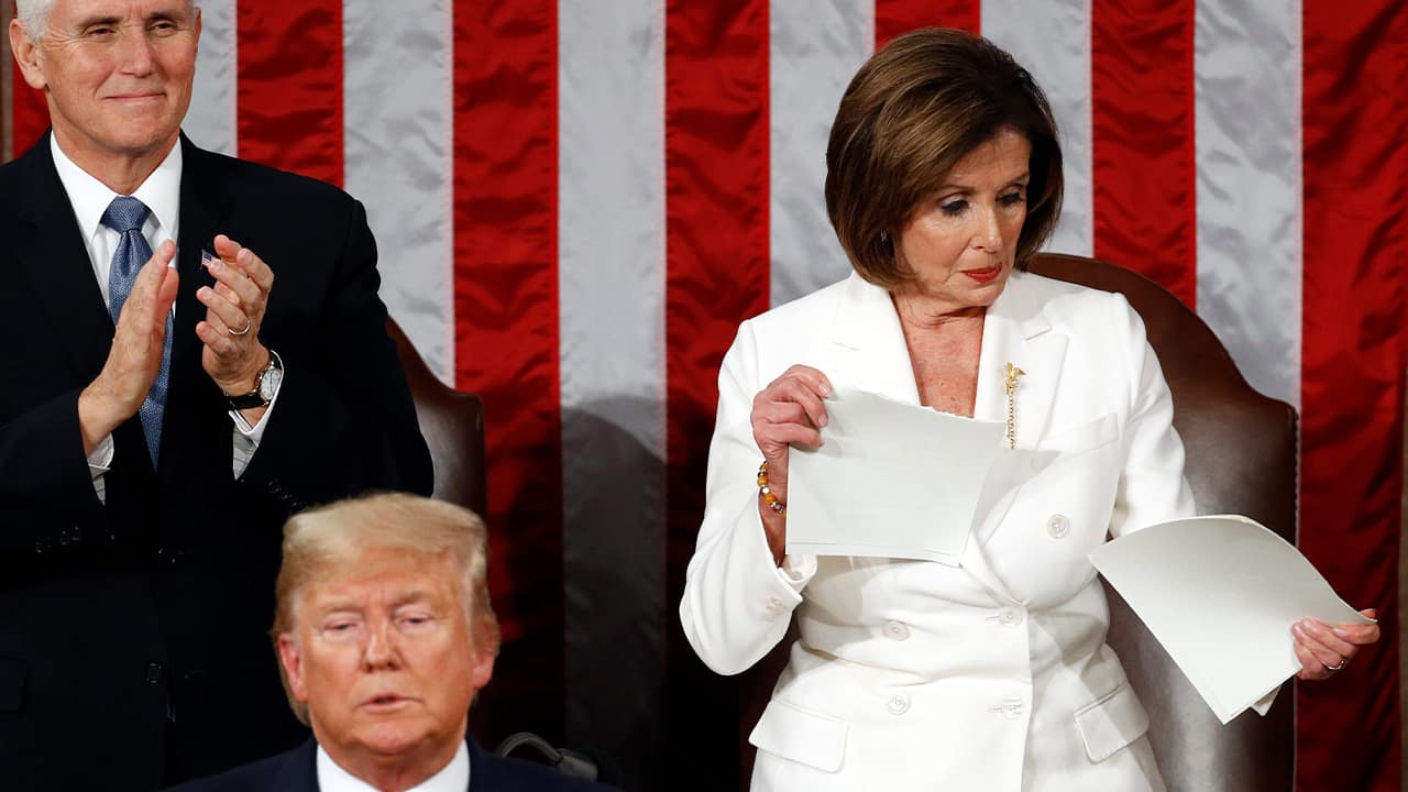 Photo of House Speaker Nancy Pelosi ripping up President Donald Trump's speech