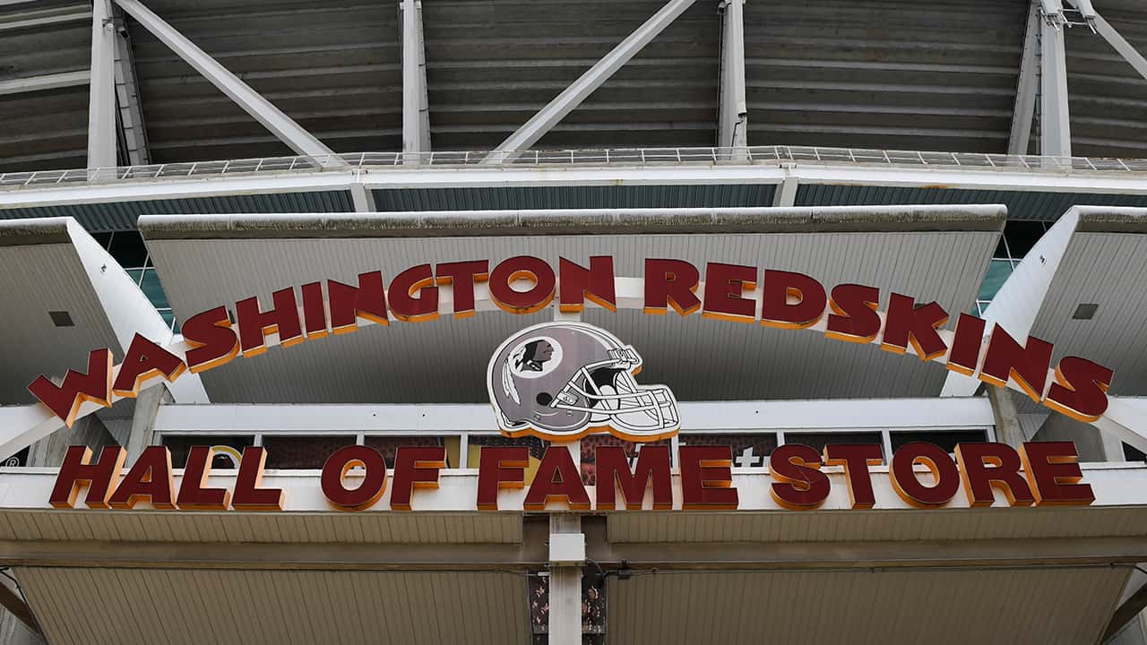 Photo of the Redskins store sign
