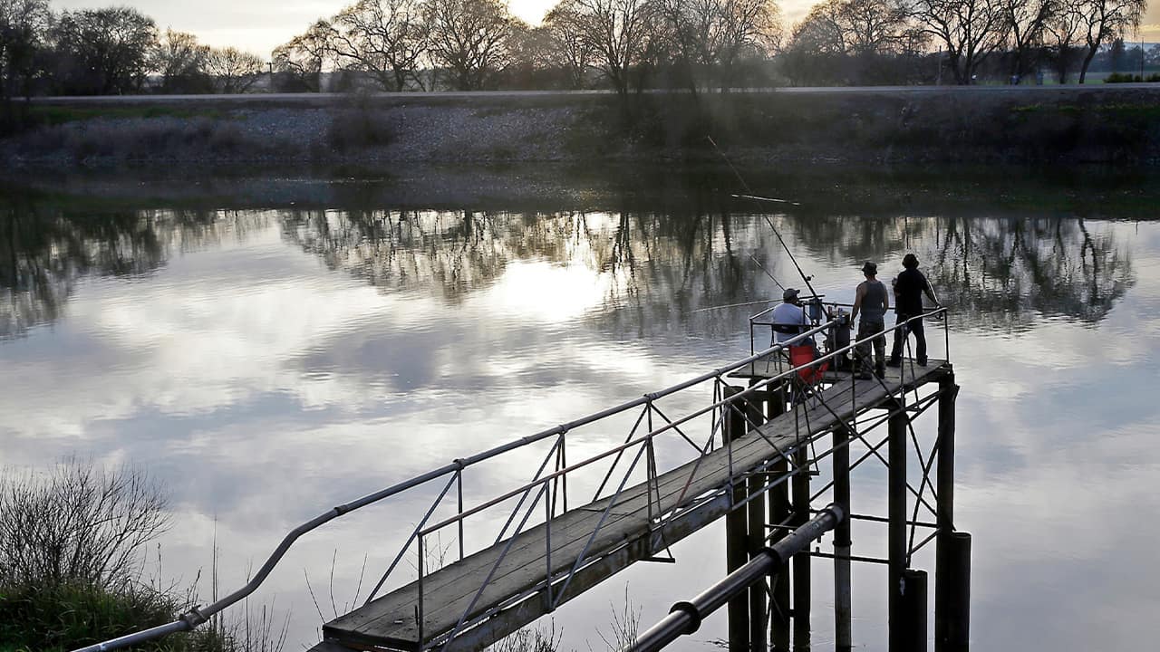 Photo of people fishing at the Sacramento River