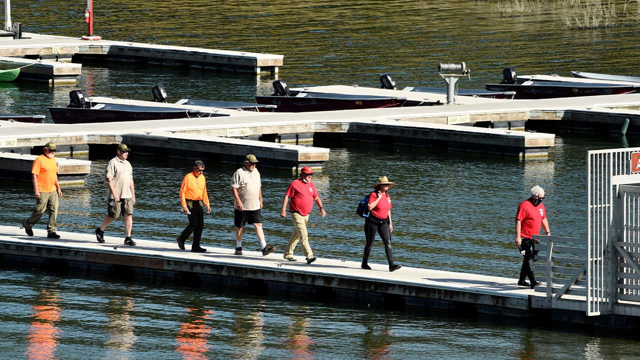 Photo of a search and rescue team
