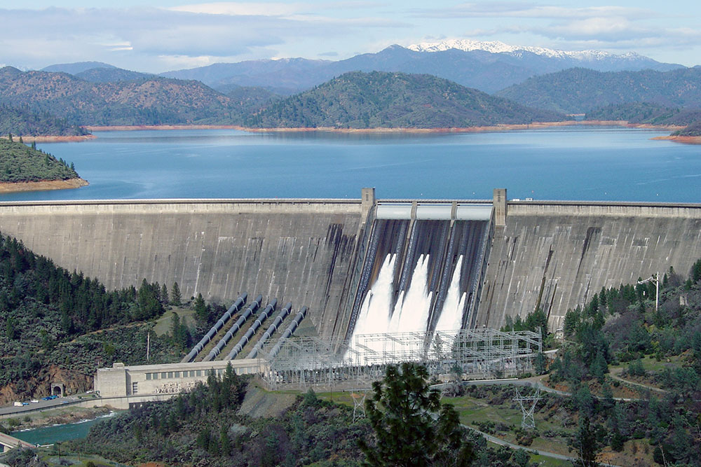 A photo of Shasta Dam in northern California